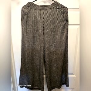 Black and White Gaucho Pants